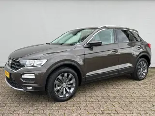 Volkswagen T-Roc 1.5 TSI 150 PK | DSG | Style | NL auto van 1e eigenaar | Dealeronderh. | Nieuwstaat