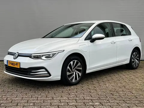 Volkswagen Golf 1.4 eHybrid PHEV 204 PK | SOH 92% | Style | Trekhaak | Keyless | Camera | Carplay | 