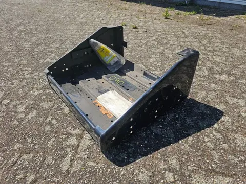 MAN Batterij bak 81.41860-5410 batterijhouder / accubak voor vrachtwagen PM2532