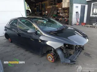 SEAT Ibiza IV onderdelen (kleur: LZ9Y) donorauto (bj 2013)