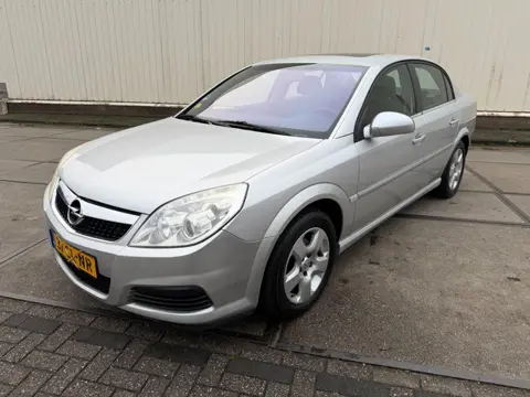 Opel Vectra 1.8-16V Comfort airco nieuwe apk