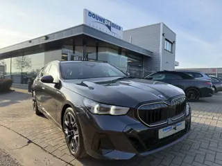 BMW 5 Serie Touring 520i M Sport Pro Pano-Dak | Adapt. Cruise | Iconic Glow | Harman Kardon