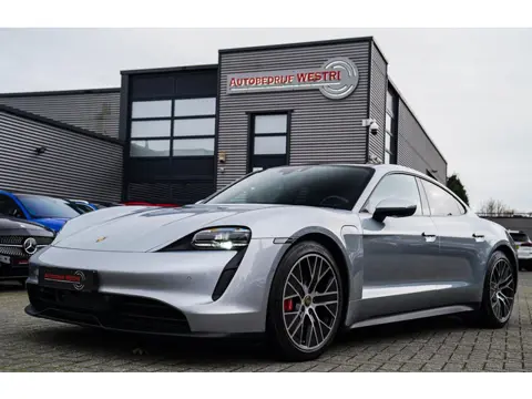 Porsche Taycan 4S 79 kWh | Panorama sunroof | 360 camera | Luchtvering | Innodrive | Dealer onderhou