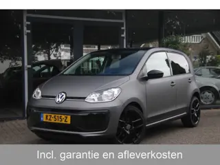Volkswagen up! 1.0 BMT move up! | Black Edition | AC | 17 LM |