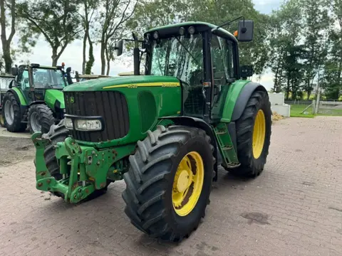 John Deere 6520 (bj 2006)