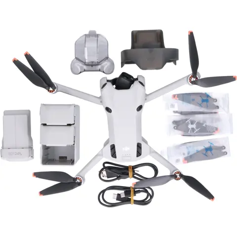 Tweedehands DJI Mini 4 Pro Fly More Combo met RC 2 Smart controller CM4433
