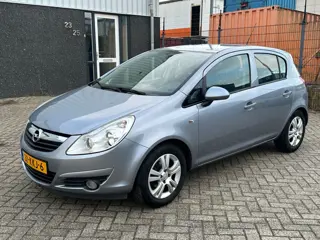Opel Corsa 1.4-16V Enjoy 2009 AIRCO 5D