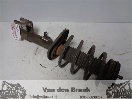 Citroen C4 Picasso 1.6 16V 2007-2013 Veerpoot rechts voor