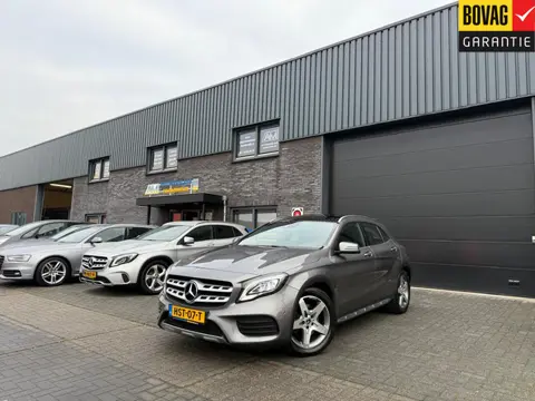 Mercedes-Benz GLA 250 Premium Plus | 1E EIGENAAR | 12MND GARANTIE | LED | DAB | TREKHAAK | CRUISE | 