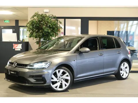 Volkswagen Golf 7.5 1.5 TSI DSG R-line 150pk Camera Navi Led