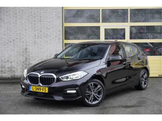 BMW 1-serie 116i Automaat! 5drs Sport Business Edition BJ2021 Lmv 17" | Led V+A | Pdc | Navi | Dashb