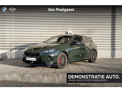 BMW 1 Serie 123 xDrive | M Performance Parts | | M Sport Pro | Innovation Pack | Panoramadak | Drivi