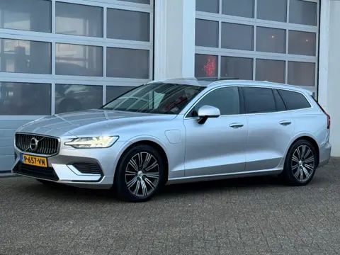 VOLVO V60 2.0 T8 Twin Engine Inscription Pano Camera Trekhaak