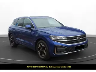 Volkswagen Touareg 3.0 TDI R-Line Grijs Kenteken ACC Stoelkoeling Luchtvering Trekhaak Head-Up
