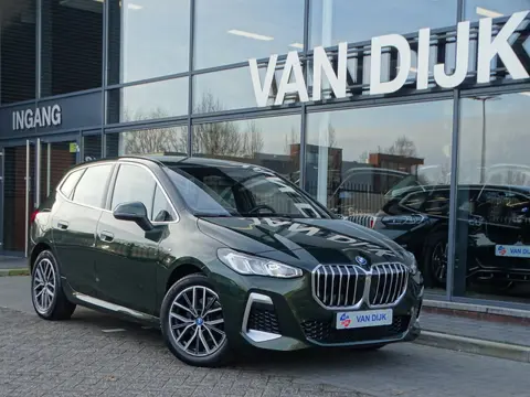 BMW 2 Serie Active Tourer 225e xDrive M Sportpakket Ada. M-onderstel DAB Sportstoelen Parkeerhulpsys