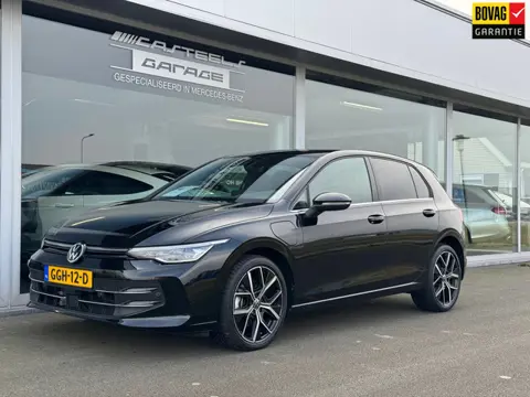 Volkswagen GOLF 1.5 eHybrid 50 Edition automaat , Elektrische voorstoelen, achteruitrijcamera,Apple-