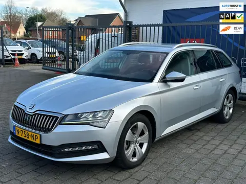 Skoda Superb Combi 1.5 TSI ACT Business Edition / STOELVERWARMING / AIRCO / CRUISE CONTROL / NAP!!