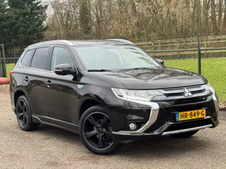 Mitsubishi Outlander 2.0 PHEV instyle /Trekhaak/Navi/Camera/Automaat/