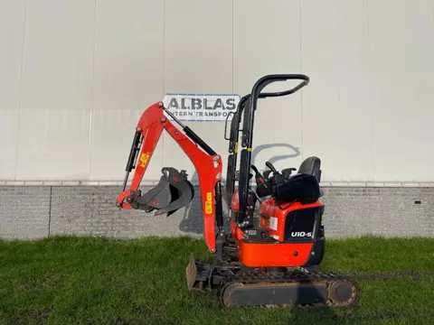 Kubota U10-5 minigraver BJ 2022 CW00 met 3 nieuwe bakken