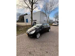 Opel Corsa 1.4-16V Sport "Motor loopt niet goed"