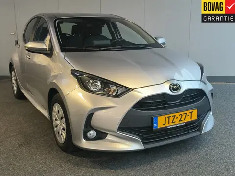 Mazda 2 Hybrid 1.5 Prime-line uit 2024 Rijklaar + 12 maanden Bovag-garantie Henk Jongen Auto's in He