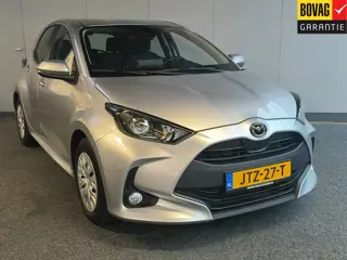Mazda 2 Hybrid 1.5 Prime-line uit 2024 Rijklaar + 12 maanden Bovag-garantie Henk Jongen Auto's in He