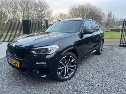 BMW X3 XDrive20i High Executive /M pakket / Panorama dak / Leer/ Parkeersensor /
