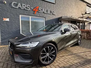 VOLVO V60 2.0 B3 Autom Advantage + Led +  Lmv + Navi + D-Glas - 2022!