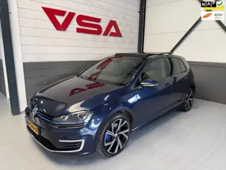 Volkswagen Golf 1.4 TSI GTE|DSG|PANO|Trekhaak|DAB|Leder|Carplay|Camera|Cruise|PdC|Stoelvw| full-opti