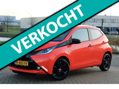 Toyota Aygo 1.0 VVT-i X l Airco l Camera l LMV l Bluetooth
