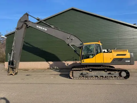 Volvo EC 250 D L (bj 2011)