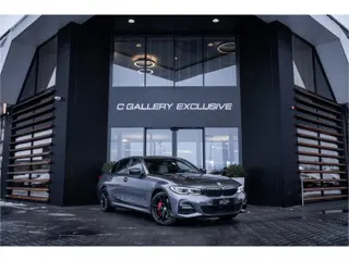 BMW 3-serie 330e High Executive - M Sport | Panorama | H&K | Memory | ACC
