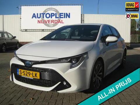 Toyota Corolla 1.8 Hybrid Dynamic keurig nette maar ook complete corolla in de parelmoer witte lak!
