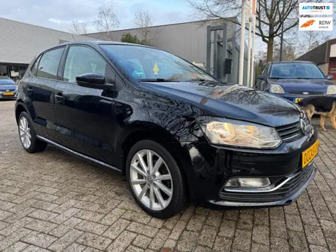 Volkswagen Polo 1.2 TSI Highline 5 deurs, elec pakket , stoel verwarming, alarm, getint glas, 16"spo