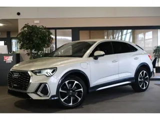 Audi Q3 Sportback 45 TFSI e 2x S-line 245PK Matrix Led Navi Cruise Cam Virtual Trekhaak