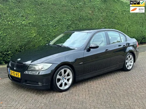 BMW 3-serie 320i High Executive XENON/PDC/CRUISE/RIJDTGOED/