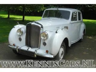 Bentley 1953 R-type Saloon