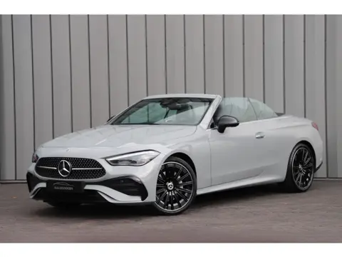 Mercedes-Benz CLE Cabriolet 200 AMG | 204PK | Keyless-go | Sfeerverlichting | Airscarf | Acc | Stuur