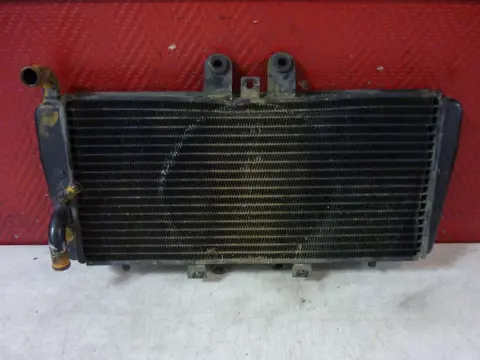 RADIATEUR Triumph 595 T Daytona 1997 - 1999