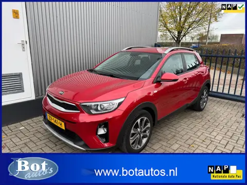 Kia Stonic 1.0 T-GDi DynamicLine / NAVIGATIE / AIRCO / CAMERA / CRUISE / HOGE INSTAP/ PARKEERSENSORE