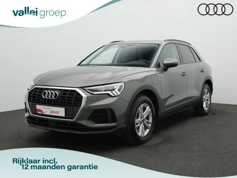 Audi Q3 45 TFSI e 245 pk S-tronic Advanced edition | Stoelverwarming | Adaptive Cruise | Navigatie |