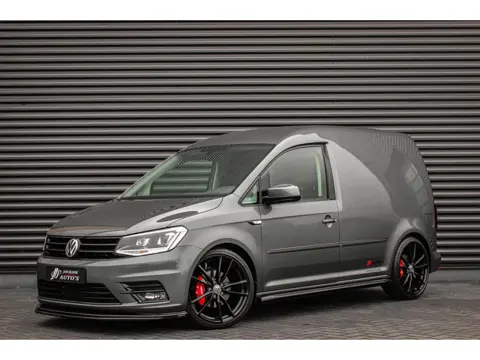 Volkswagen Caddy 2.0 TDI L1H1 BMT 189PK / FULL OPTIONS / GTI INTERIEUR / R- LINE / NIEUWSTAAT / ELEK