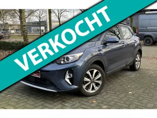 Kia Stonic 1.2 Comfort Camera Navi L.m Cruise control