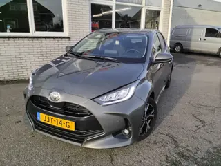 Toyota Yaris 1.5 Hybrid Style 115 (bj 2025, automaat)
