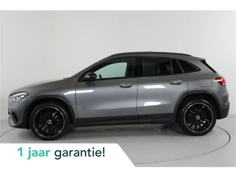 Mercedes-Benz GLA 250 e AMG Night 218pk PHEV | Pano | 360 Camera | Stl. verw. | Adap. Cruise | Apple