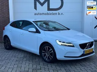 Volvo V40 2.0 T2 Nordic+ - Nieuwe DB riem-Dealer onderhouden