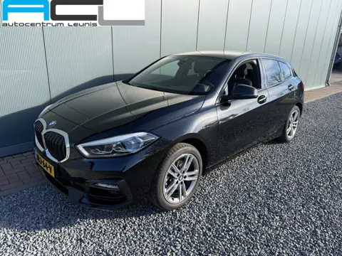 BMW 1-serie 118i 140pk Automaat High Executive Sportline 5-drs
