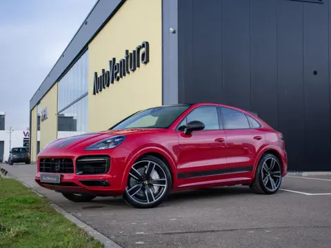 Porsche Cayenne Coupé 4.0 GTS | Adapt. stoelen | Head-up | Chrono | 360 Camera | Meesturende achter-