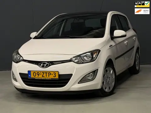 Hyundai I20 1.2i i-Motion 5-DEURS AIRCO/AUX/ISOFIX | KEURIGE AUTO !