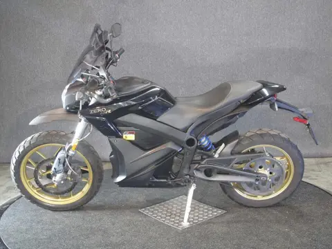 zero DSR ZF14.4 Geschikt voor A2 rijbewijs!! (bj 2018)